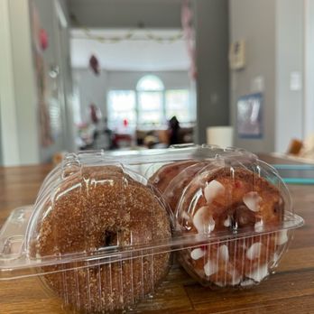 Stade's Farm & Market - Apple cider donuts and strawberry donuts - Farmers Market Near Me - McHenry, Illinois Stade's Farm & Market - Apple cider donuts and strawberry donuts - Farmers Market Near Me - McHenry, Illinois