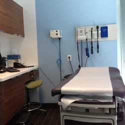 Cross Roads Walk-in Clinic - Lovin' the colours!