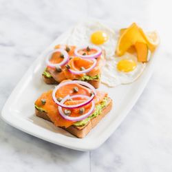 Eggsmart - Avocado Lox