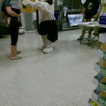 PetSmart - Pet Training Near Me - Greenfield, Wisconsin