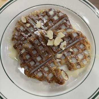 Leafy Korean Dessert Cafe - croffle - Desserts Near Me - Overland Park, Kansas