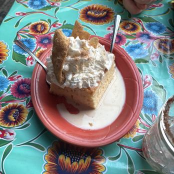 Que Pasa Cantina - Tres leches cake - Mexican Near Me - Portland, Oregon Que Pasa Cantina - Tres leches cake - Mexican Near Me - Portland, Oregon