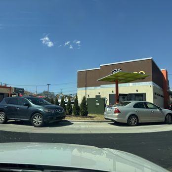 Pollo Campero - Long drive thru lines since opening - Chicken Shop Near Me - Greensboro, North Carolina
