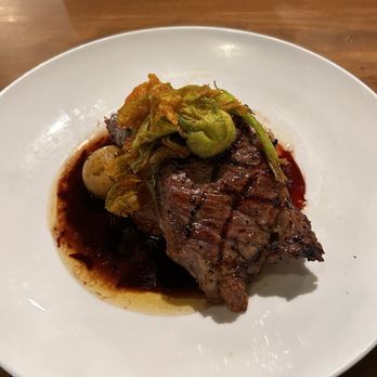 Bistro Locale - Steak a la parilla - Breakfast & Brunch Near Me - Lincoln, Rhode Island