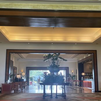 Taal Vista Hotel - Hotels Near Me - Tagaytay, CAV