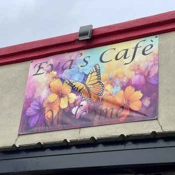 Eva's Cafe - Front entrance sign - Cafes Near Me - Smithville, Texas