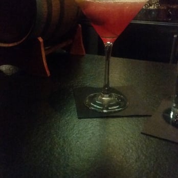 J Gilbert's - Sparkling Blackberry martini - Seafood Near Me - Des Pers, Missouri J Gilbert's - Sparkling Blackberry martini - Seafood Near Me - Des Pers, Missouri