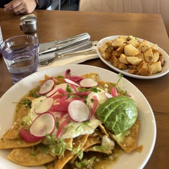 Poached Kitchen - Food was delicious. La comida estava muy rico y un servicio excelente! - Breakfast & Brunch Near Me - Whittier, California