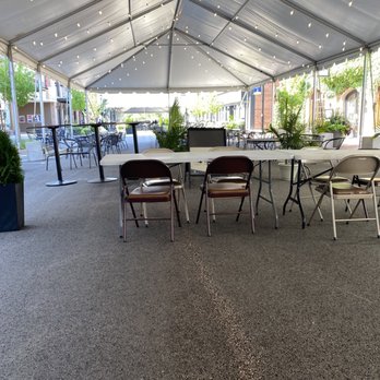 Egg'lectic Cafe - Seating down street - Breakfast & Brunch Near Me - Wheaton, Illinois
