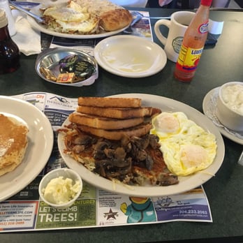 Metro Diner - Diners Near Me - Gainesville, Florida