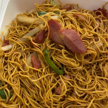 Happy Wok - Very dry BBQ Chow Mein. No flavor. - Chinese Near Me - Auburn, California