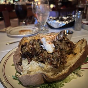 Clearman's Steak 'N Stein - Lobster Baked Potato - Steakhouses Near Me - Pico Rivera, California Clearman's Steak 'N Stein - Lobster Baked Potato - Steakhouses Near Me - Pico Rivera, California