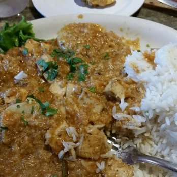 El Pollo Inka - This was my dish -- tofu with cream sauce with rice. It was good, but bland... it's meant to be spicy and I said no spicy. My bad. - Peruvian Near Me - Lawndale, California