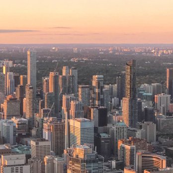 360 Restaurant - Incredible city view at sunset - Canadian (New) Near Me - Toronto, Ontario