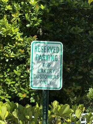 Flour & Weirdoughs by null