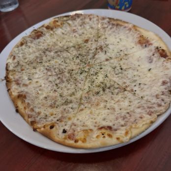 Loungin' Lizard - Kid's cheese pizza - Cocktail Bars Near Me - Cortez, Colorado
