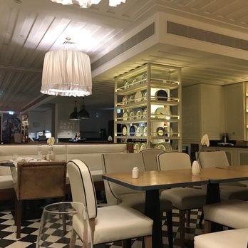 Restaurante Azul e Branco - Portuguese Near Me - Lisbon, 11