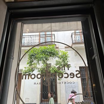 The Secondroom - Pubs Near Me - Seville, SE