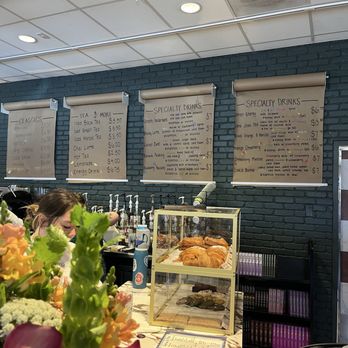 The Bookish Shop - Bookstores Near Me - Gilbert, Arizona