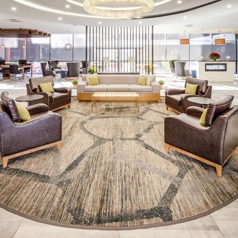 DoubleTree by Hilton Huntington - Lobby - Hotels Near Me - Huntington, West Virginia DoubleTree by Hilton Huntington - Lobby - Hotels Near Me - Huntington, West Virginia