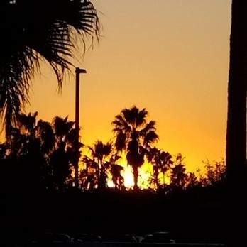 Fairfield by Marriott Inn & Suites Orlando at SeaWorld® - Hotels Near Me - Orlando, Florida