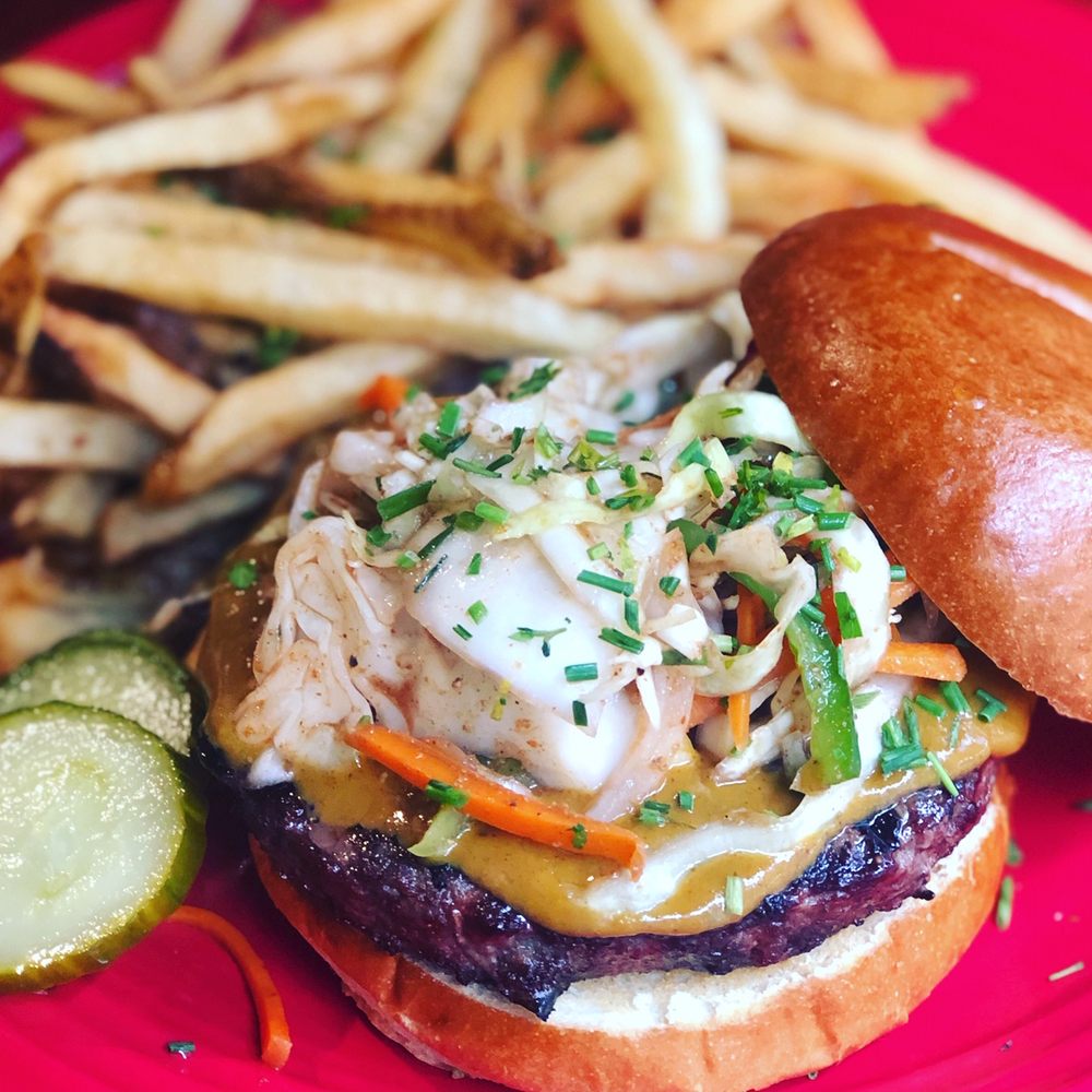 4th Wall Restaurant & Bar