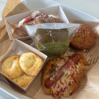 Tous Les Jours - Bread - Bakeries Near Me - Chantilly, Virginia