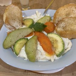 Ohana Cafe - My veggie Alfredo pasta