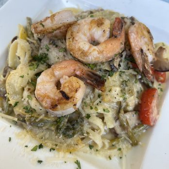 Potomac Point Winery - Pasta primavera with grilled shrimp added - Wineries Near Me - Stafford, Virginia