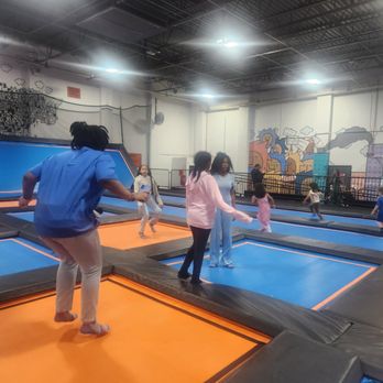 Altitude Chicago Trampoline Park - Trampoline Parks Near Me - Chicago, Illinois