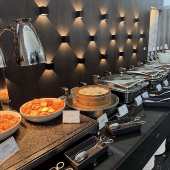 The Centurion Lounge - Good selection area - Airport Lounges Near Me - Hong Kong, HK The Centurion Lounge - Good selection area - Airport Lounges Near Me - Hong Kong, HK