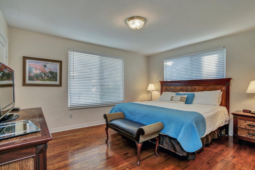 TROPICAL BEACH RENTALS Updated June 2024 36 Photos 849 Mandalay