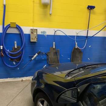 car wash - Before wash - Auto Detailing Near Me - Edmonton, Alberta