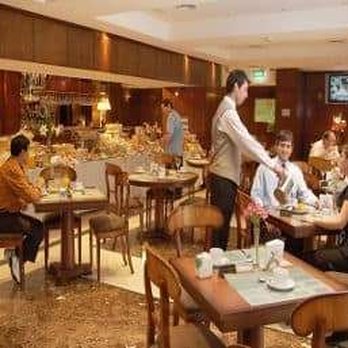 Howard Johnson - Restaurant - Hotels Near Me - Buenos Aires, C