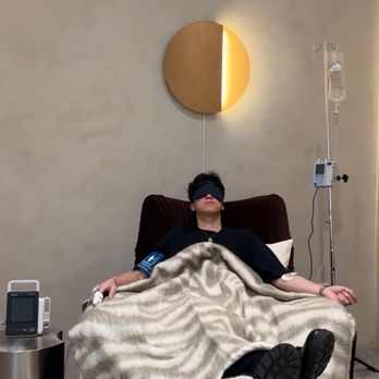 Kloud Health - ketamine therapy room - IV Hydration Near Me - Los Angeles, California Kloud Health - ketamine therapy room - IV Hydration Near Me - Los Angeles, California