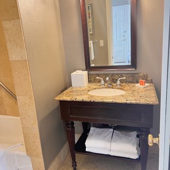 Hotel del Coronado, Curio Collection by Hilton - Bathroom - Coronado, CA