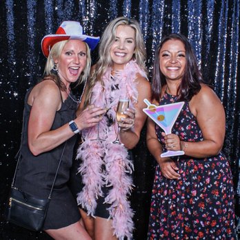 Tally Entertainment - Tally Entertainment high quality photo booth - Event Photography Near Me Tally Entertainment - Tally Entertainment high quality photo booth - Event Photography Near Me
