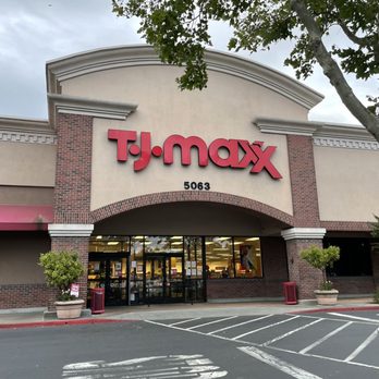 Tj Maxx - Department Stores Near Me - Fairfield, California