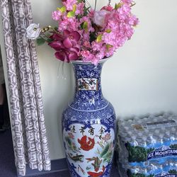 Massage Works - Fortune and prosperous fish and lotus flowery vase.