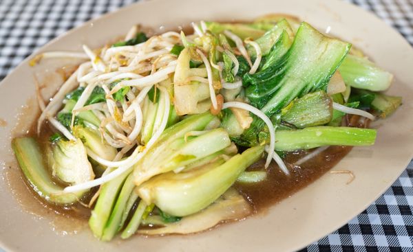 P Thai's Khao Man Gai & Noodles by null