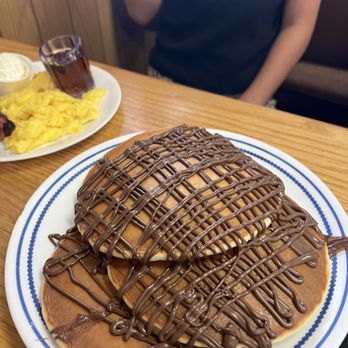 Arthur's Coffee Shop - American Near Me - La Habra, California