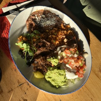 Barra Barra - Barra Barra Pork Carnitas Platter - Mexican Near Me - San Diego, California Barra Barra - Barra Barra Pork Carnitas Platter - Mexican Near Me - San Diego, California