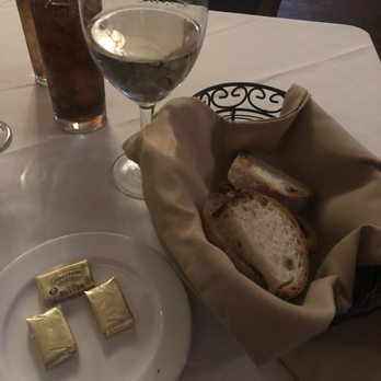 Molto Bene - Italian Near Me - Bellmore, New York
