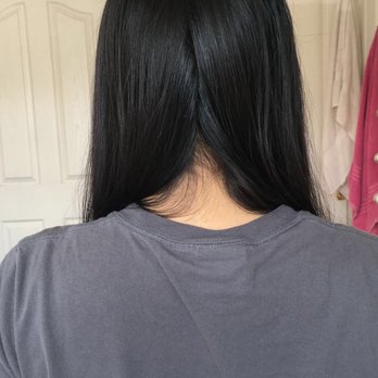 Supercuts - Split my hair right in the middle for the first picture to compare how uneven my cut is - Hair Salons Near Me - Sacramento, California