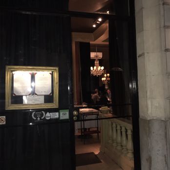 La Pecora Nera - Entrance to restaurant - Mediterranean Near Me - Buenos Aires, C