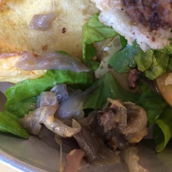 Ferrovecchio - I thought those green thing were peppers but they were old, gross, onions. - Burgers Near Me - Rome, RM Ferrovecchio - I thought those green thing were peppers but they were old, gross, onions. - Burgers Near Me - Rome, RM