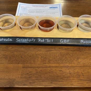 Blue Mountain Wine Crafters - a flight of tasting samples - Wineries Near Me - Funkstown, Maryland