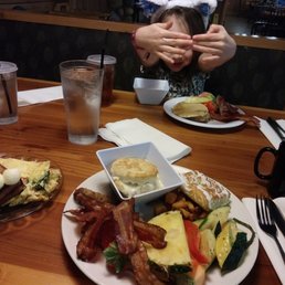 This is what we ate. I liked the sauteed vegetables.