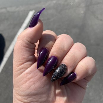 Gloss Nail Bar - Perfect stiletto nails - Nail Salons Near Me - Anaheim, California Gloss Nail Bar - Perfect stiletto nails - Nail Salons Near Me - Anaheim, California