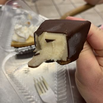 Key Lime Pie Bakery - Chocolate dipped key lime pie. - Desserts Near Me - Key West, Florida Key Lime Pie Bakery - Chocolate dipped key lime pie. - Desserts Near Me - Key West, Florida